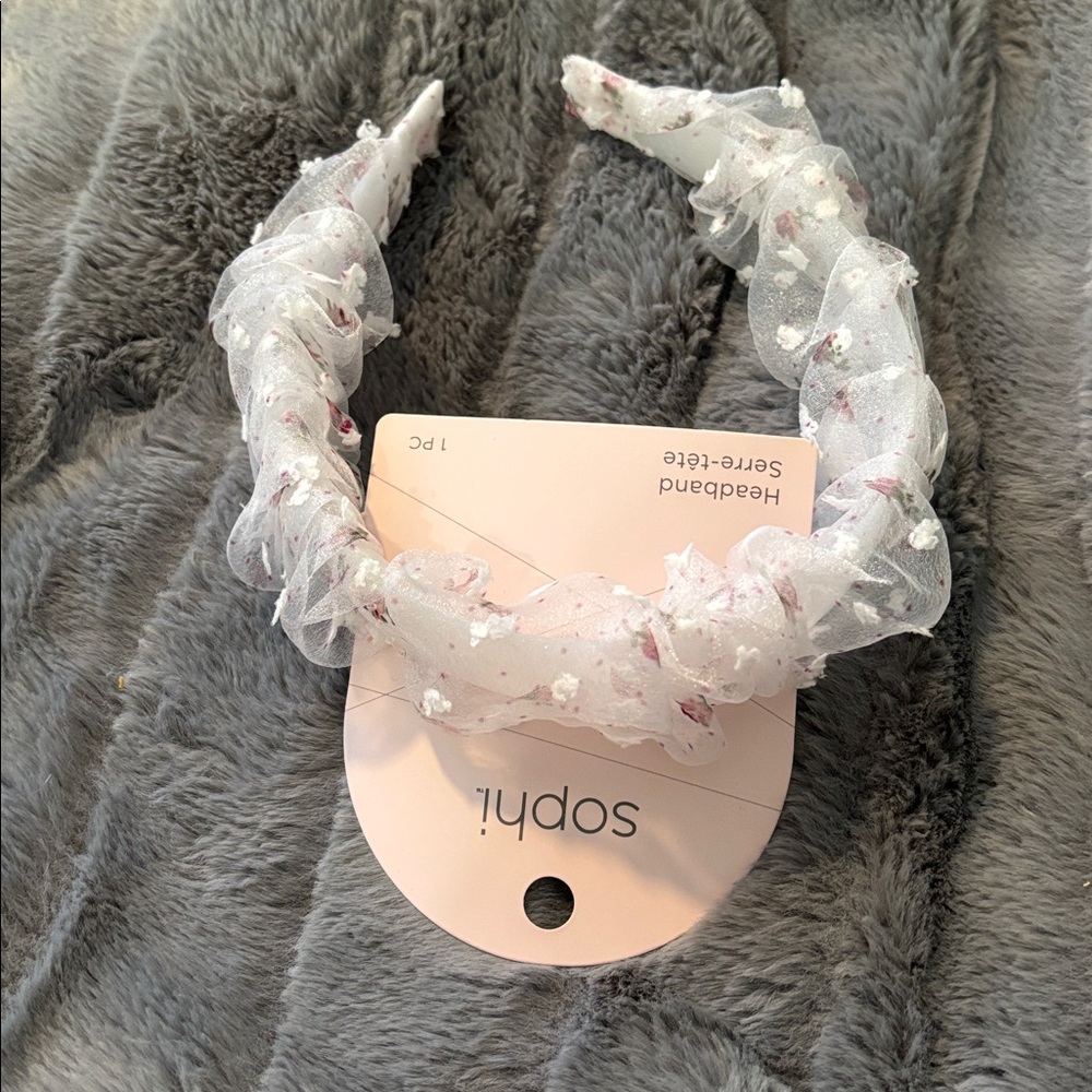 Elegant Ruffled Headband’s - Picture 2 of 5
